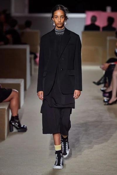 Look 4